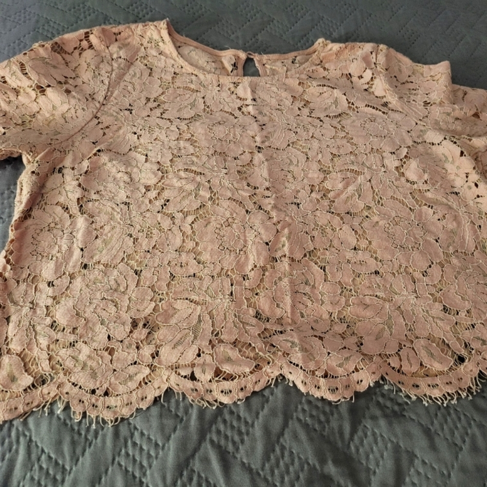 Lace Floral Crop Top Medium.